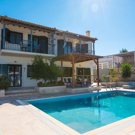 Villa Endless Blue Kalamítsi Екстериор снимка