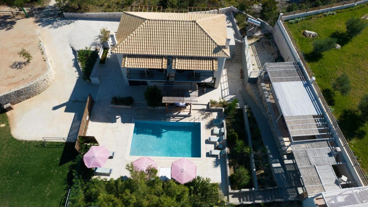 Villa Endless Blue Kalamítsi Екстериор снимка