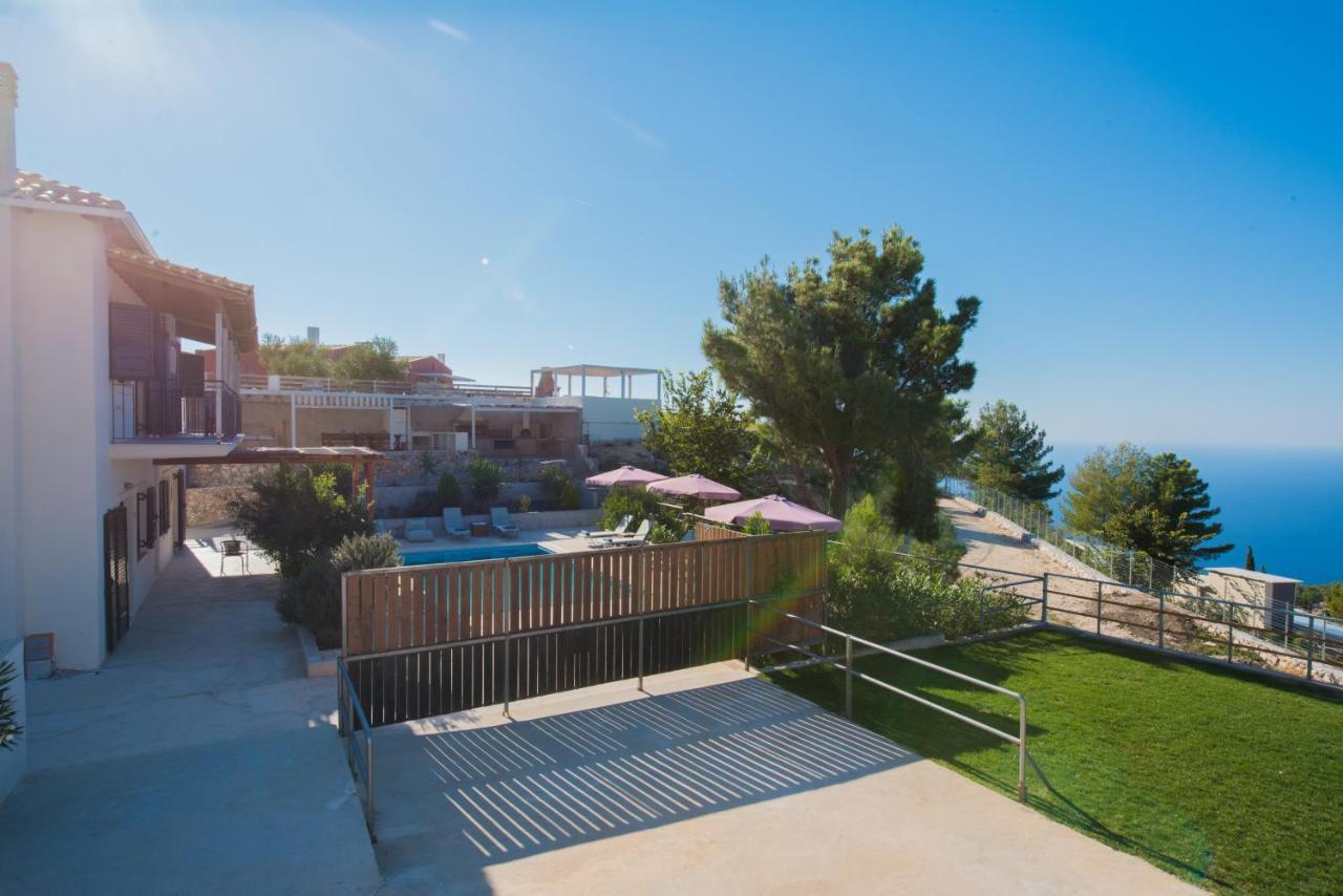 Villa Endless Blue Kalamítsi Екстериор снимка