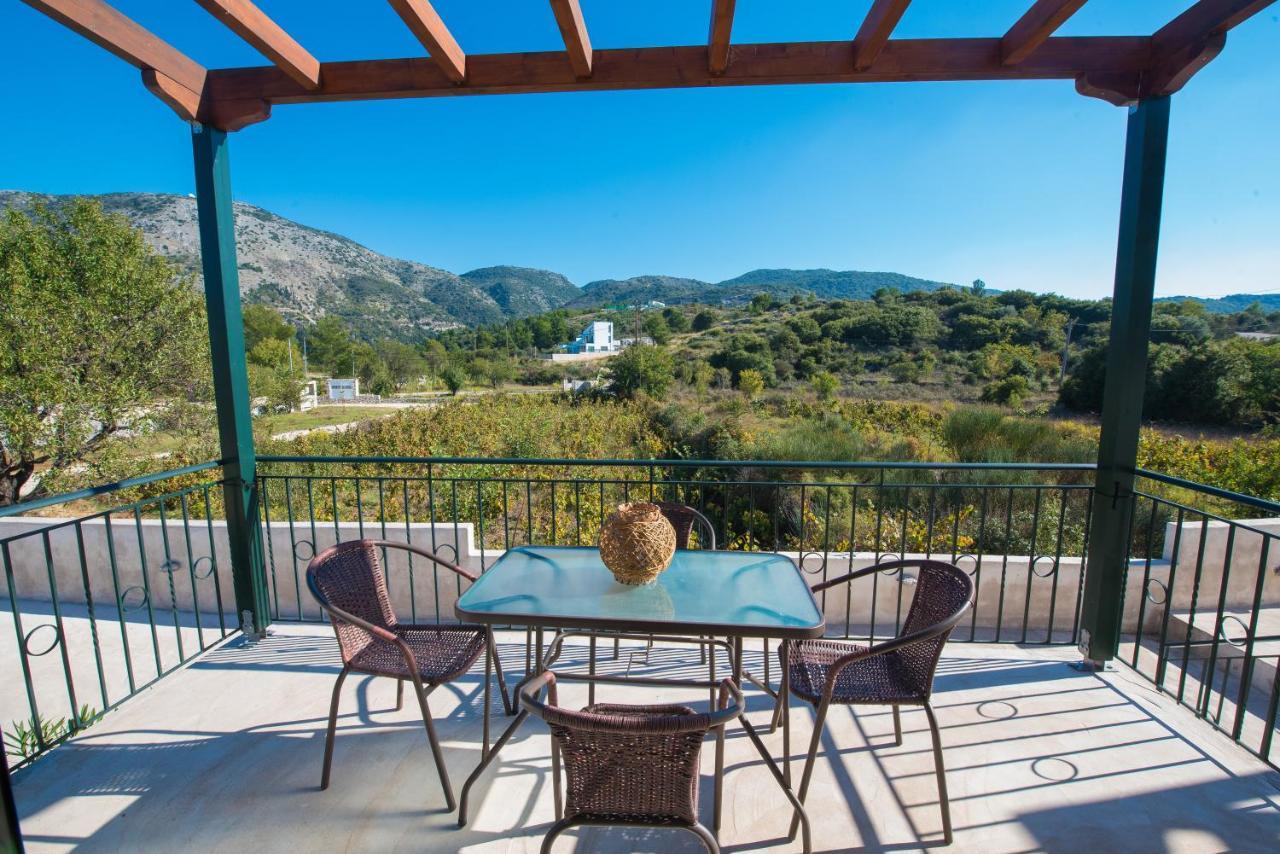 Villa Endless Blue Kalamítsi Екстериор снимка